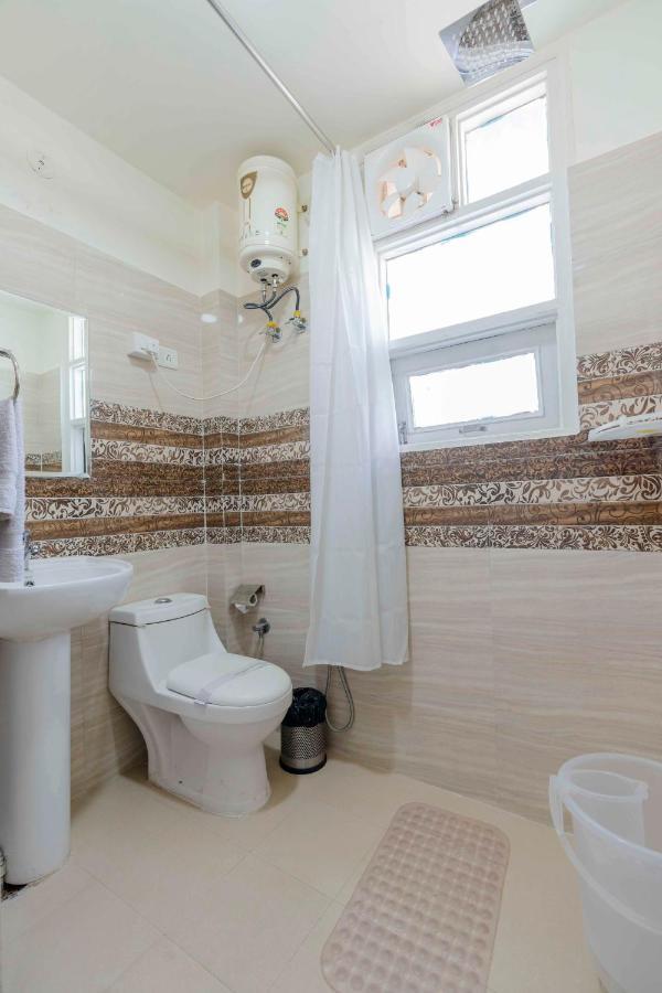 Hotel Istana Inn - A Luxury Stay Τζαϊπούρ Εξωτερικό φωτογραφία